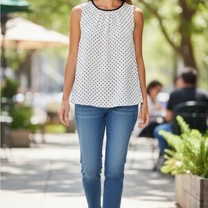 Jones New York Polka Dot Sleeveless Blouse Keyhole Button Back Size 16